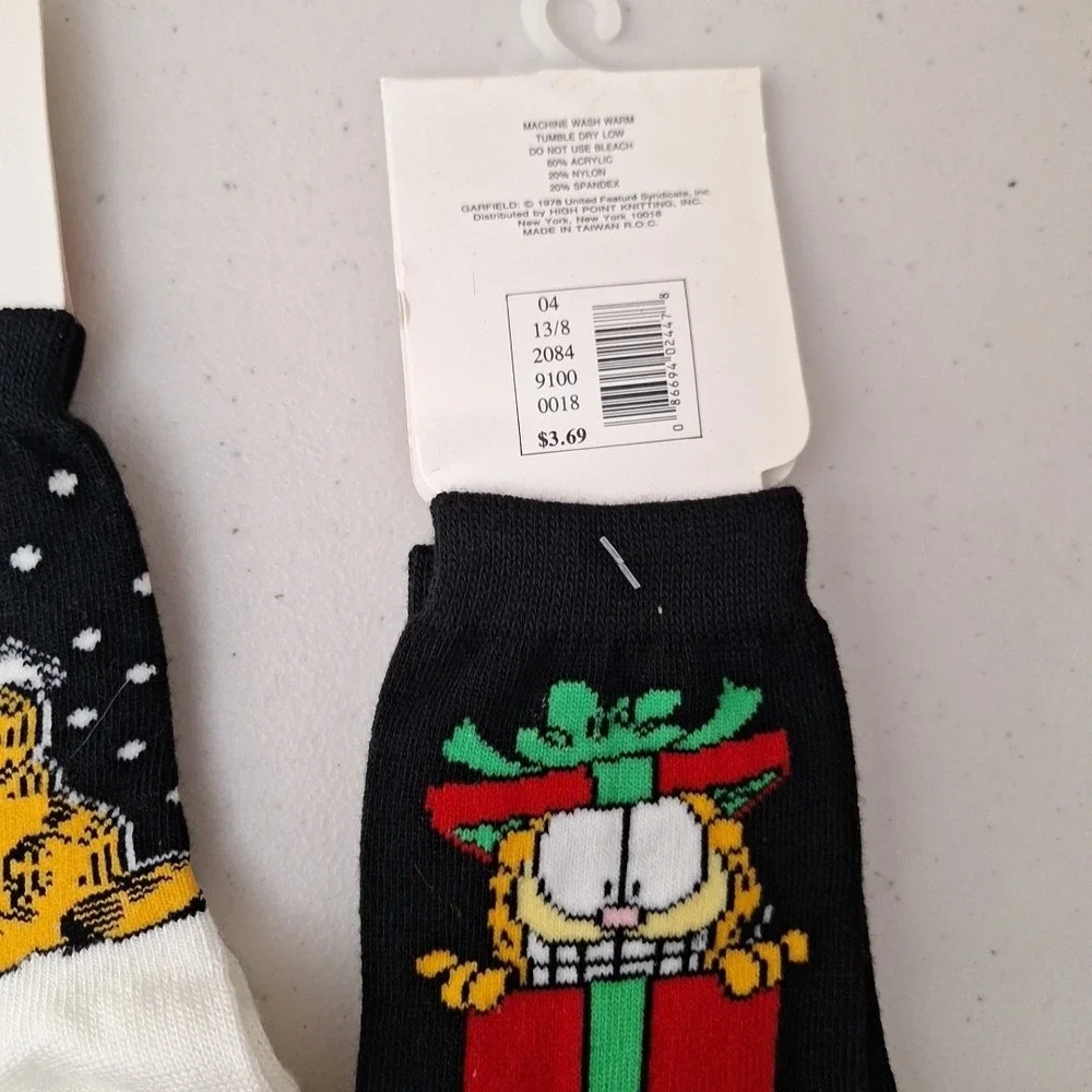 Vintage UFS 1978 GARFIELD THE CAT Women's Crew Socks Christmas Novelty NWT